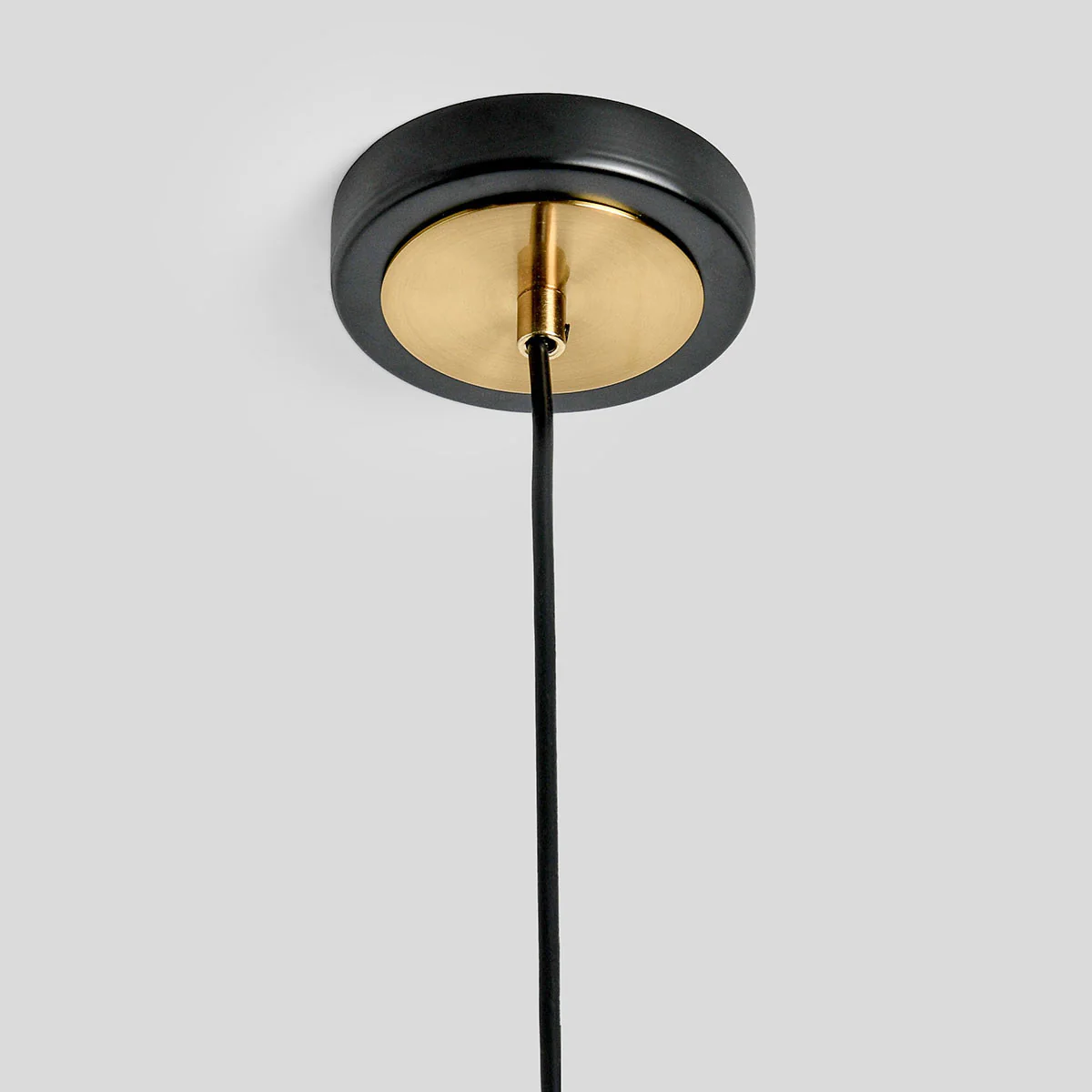 Corey Glass Round Pendant - Image 3